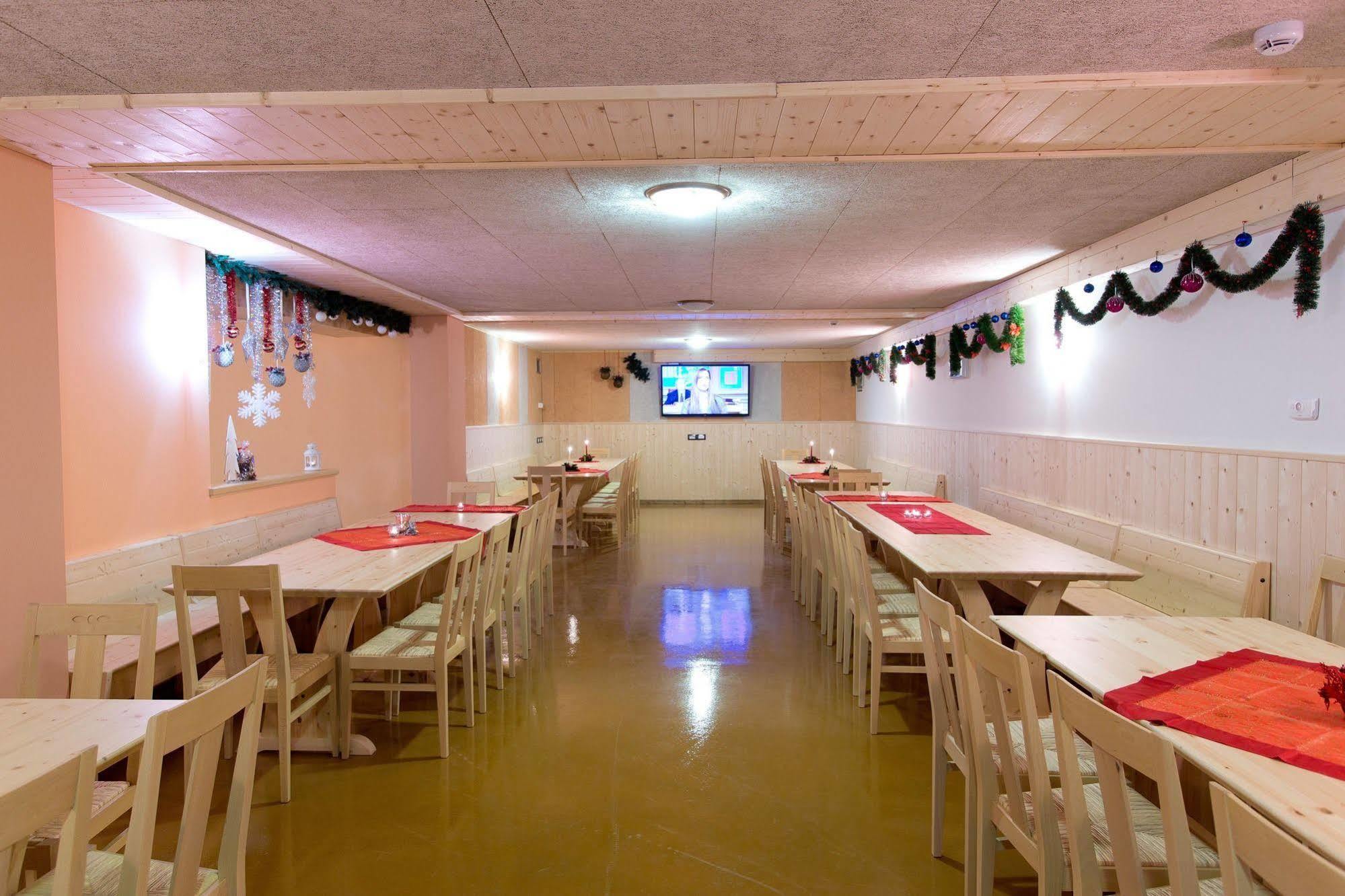Civetta Aparthotel 2*